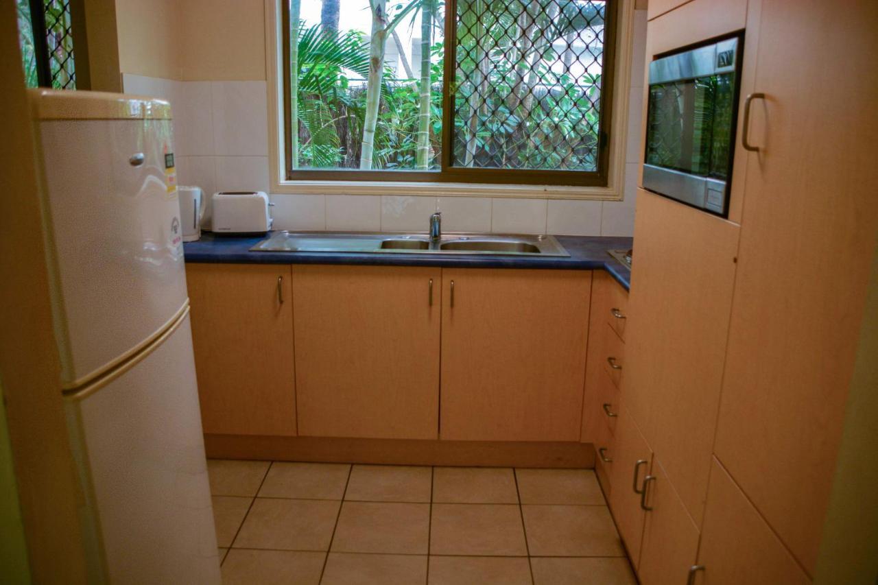 גולד קוסט Maxmee Backpackers Resort מראה חיצוני תמונה